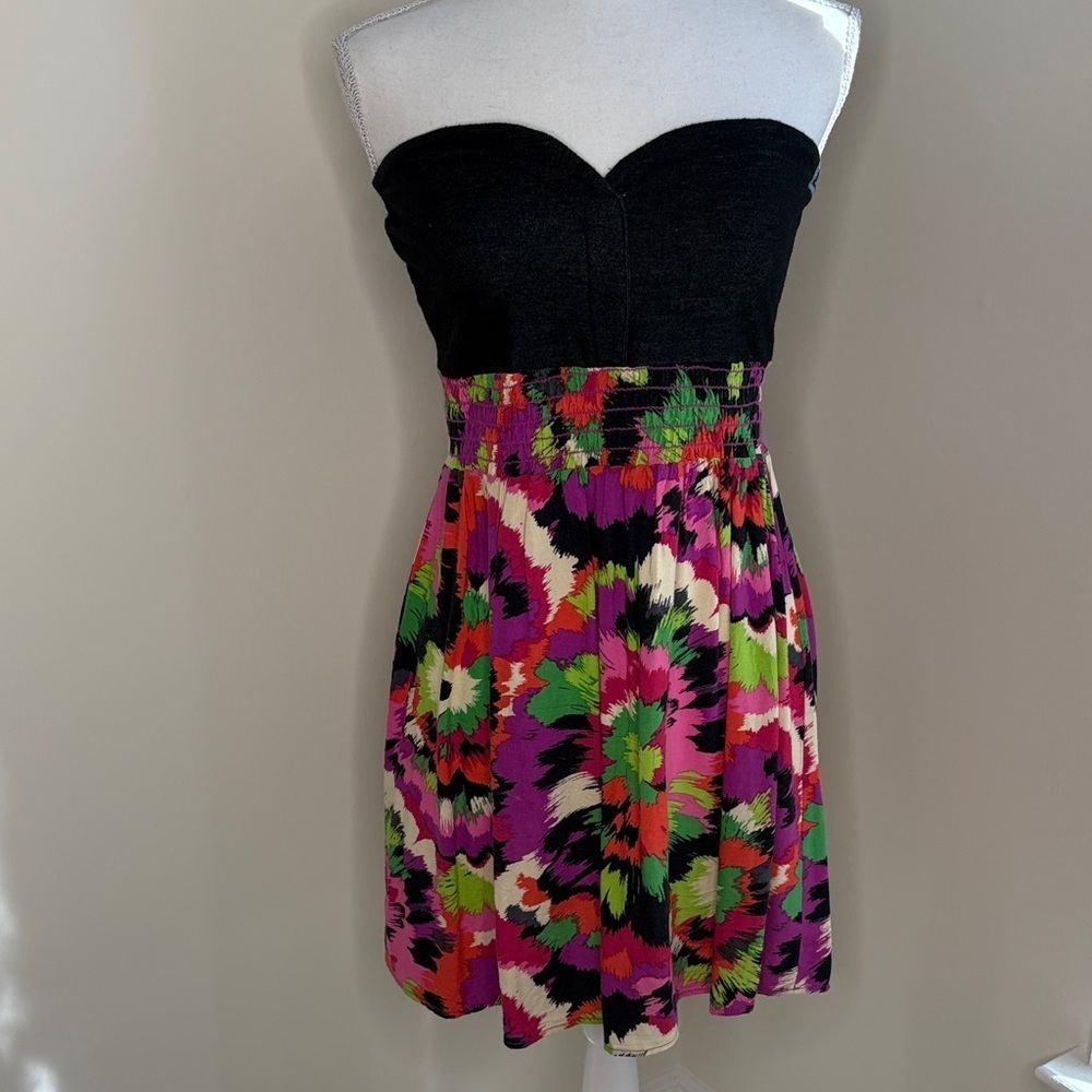 Wet Seal Vibrant Floral Strapless Dress - Medium